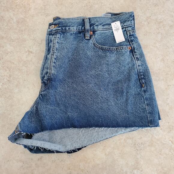 Old Navy Sky-hi A-line Jean Shorts Raw Hem Medium Blue Wash Size 20 - Picture 3 of 10